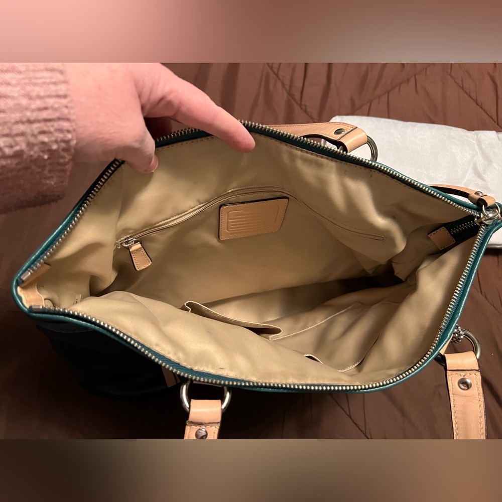 Coach purse - Picture 6 of 6